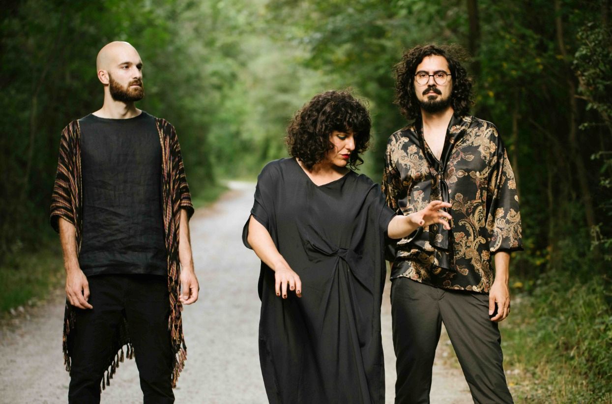 Golnar & Mahan Trio-02