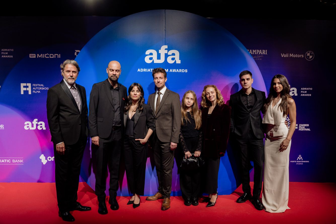 Ekipa serije _Sablja_