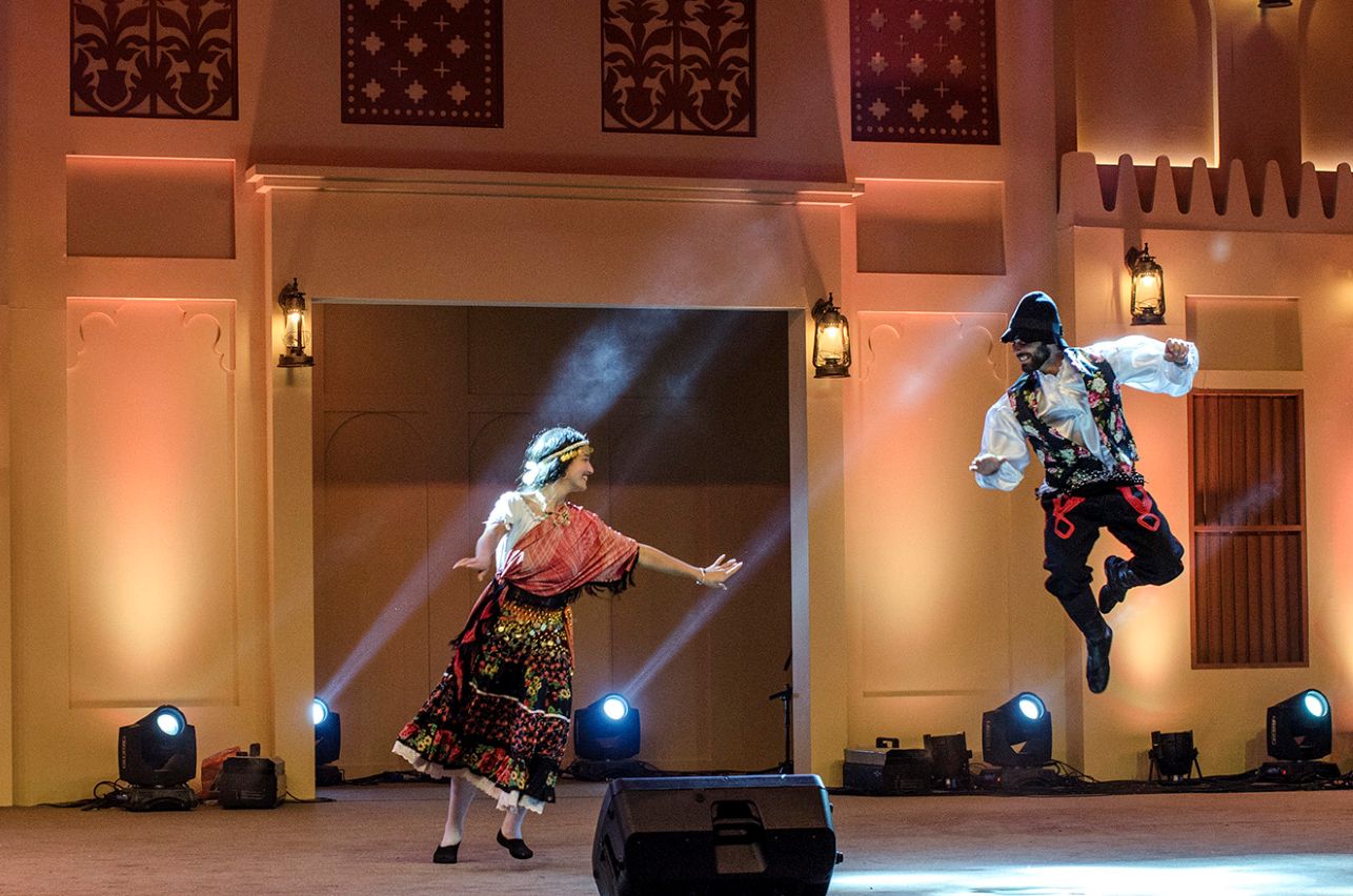 Foto - dokumentarna izložba „Folklorna tradicija KIC-a”