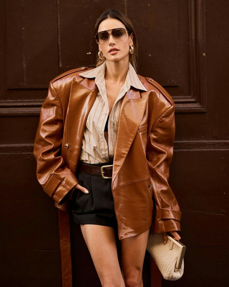 Šoping vodič: Predimenzionirana kožna jakna kao ultimativni statement proljeća 2026.