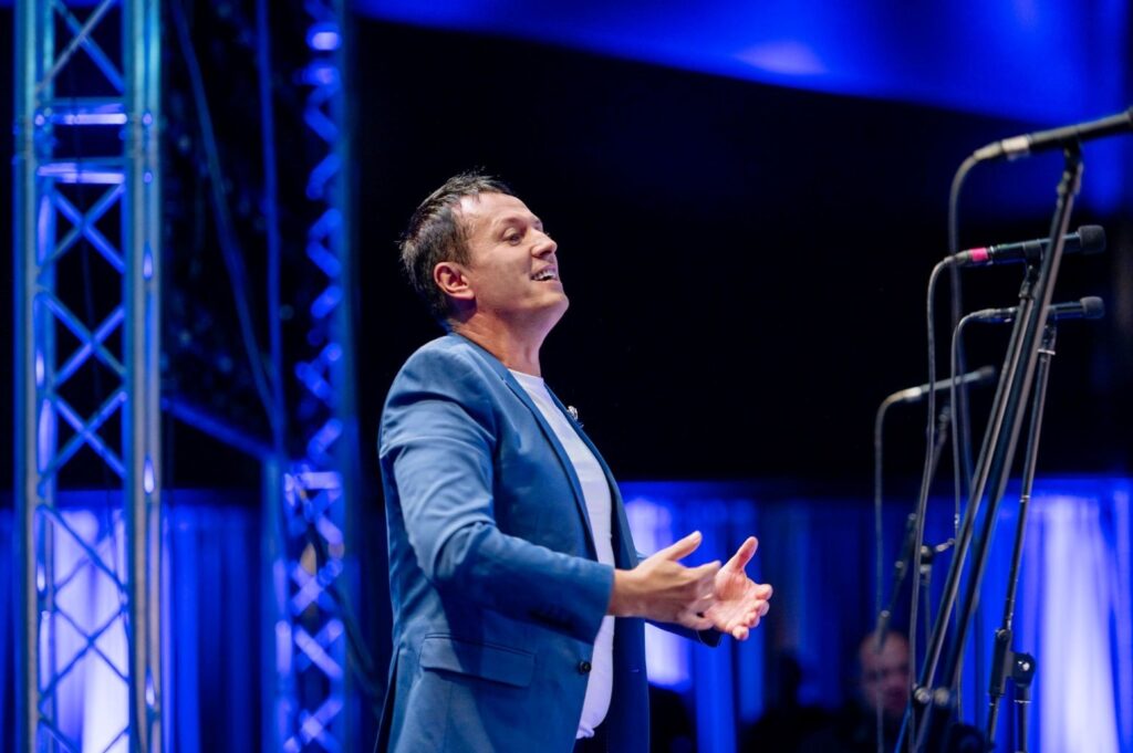 Saša Barjaktarović gost tribine „Podgoričke priče“ u KIC-u