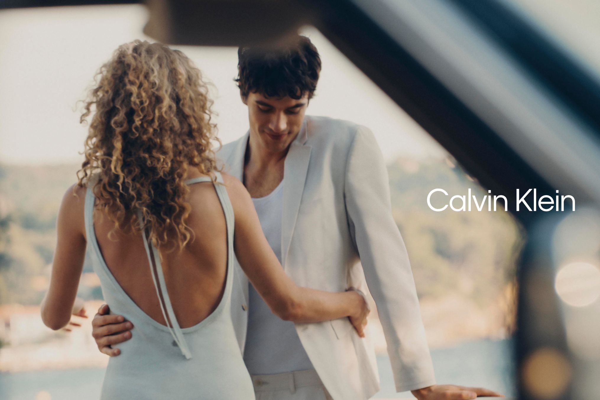 5 ljetnjih komada koje nosimo cijele sezone: Calvin Klein summer essentials za effortless stil