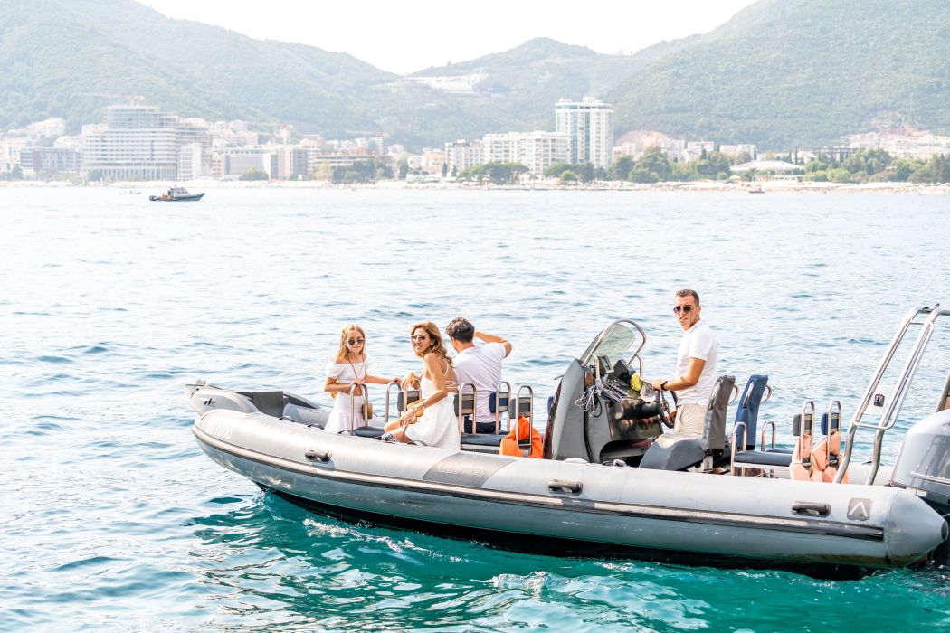 dh taxi boat